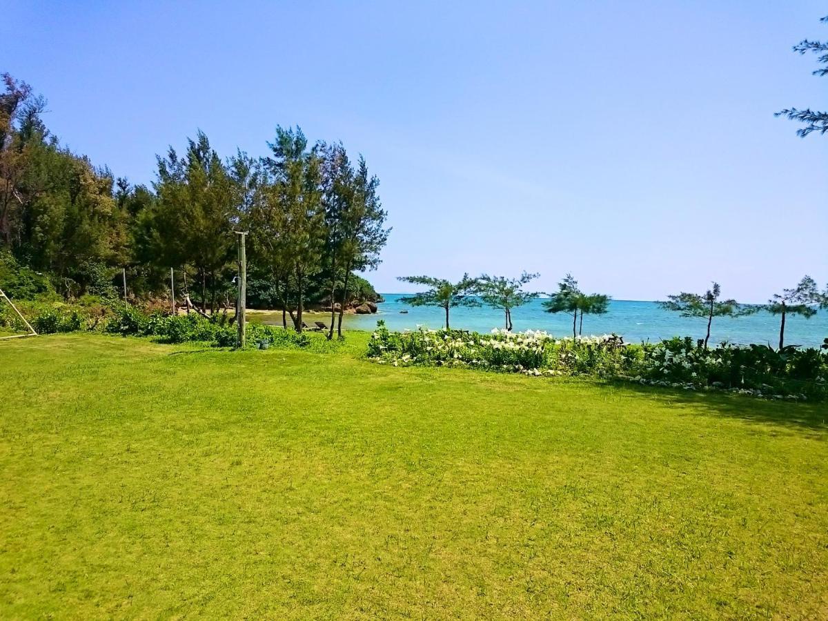 Garden Beach House Motobu Bagian luar foto