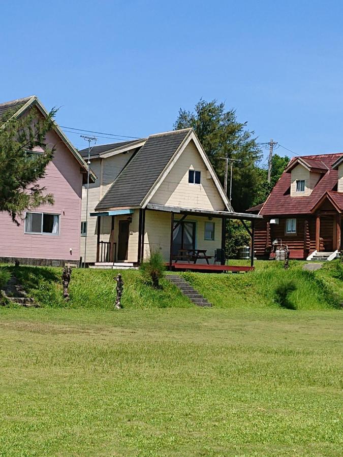 Garden Beach House Motobu Bagian luar foto